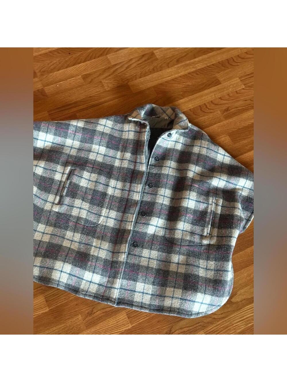 Vintage Woolwich Cape